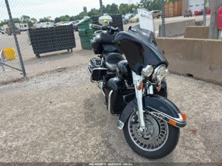 HARLEY-DAVIDSON HARLEY-DAVIDSON FLHTC ELECTRA GLIDE CLASSIC
