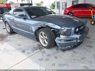 FORD FORD MUSTANG V6