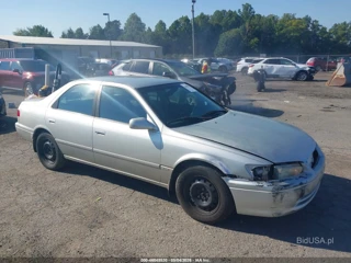 TOYOTA TOYOTA CAMRY LE
