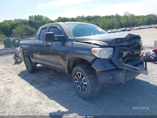 TOYOTA TOYOTA TUNDRA SR5 5.7L V8