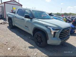 TOYOTA TOYOTA TUNDRA SR5