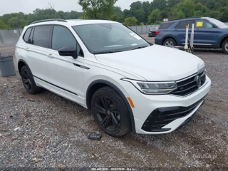 VOLKSWAGEN VOLKSWAGEN TIGUAN 2.0T SE R-LINE BLACK