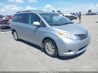 TOYOTA TOYOTA SIENNA XLE V6 8 PASSENGER