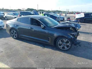 KIA KIA STINGER GT-LINE