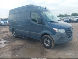 MERCEDES-BENZ MERCEDES-BENZ SPRINTER 2500 STANDARD ROOF V6