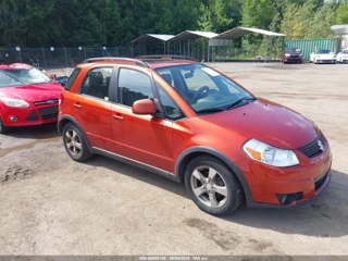 SUZUKI SUZUKI SX4 PREMIUM/TECH VALU PKG (NAV)