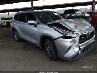 TOYOTA TOYOTA HIGHLANDER XLE