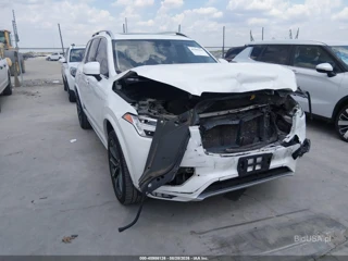 VOLVO VOLVO XC90 T5 MOMENTUM