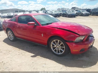 FORD FORD MUSTANG V6 PREMIUM