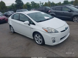 TOYOTA TOYOTA PRIUS V