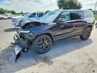 RIVIAN R1S ADVENTURE