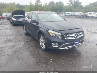 MERCEDES-BENZ MERCEDES-BENZ GLA 250 4MATIC