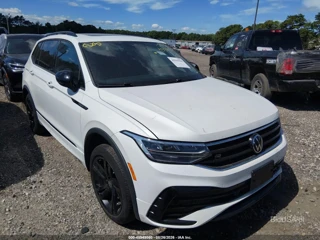 VOLKSWAGEN VOLKSWAGEN TIGUAN 2.0T SE R-LINE BLACK