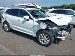 VOLVO VOLVO XC60 T5 MOMENTUM