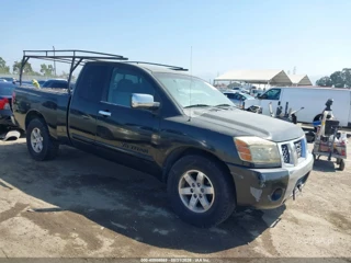 NISSAN NISSAN TITAN SE