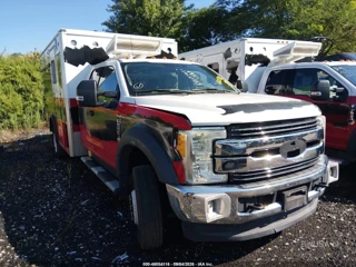 FORD FORD F-550 CHASSIS XLT