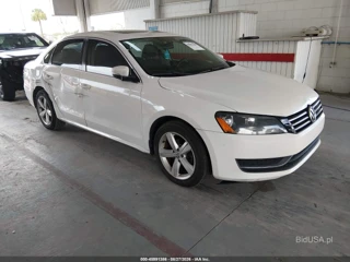 VOLKSWAGEN VOLKSWAGEN PASSAT 2.5L SE