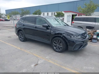 VOLKSWAGEN VOLKSWAGEN TIGUAN 2.0T SE