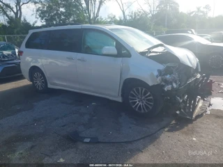 TOYOTA TOYOTA SIENNA XLE 8 PASSENGER