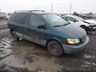 TOYOTA TOYOTA SIENNA LE