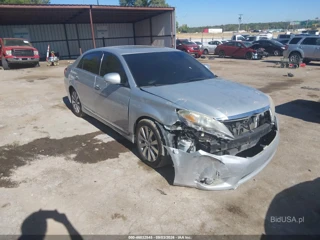 TOYOTA TOYOTA AVALON LIMITED
