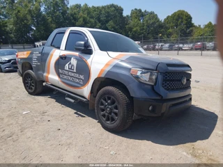 TOYOTA TOYOTA TUNDRA SR5