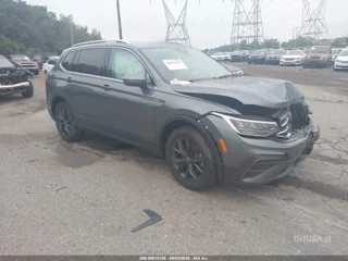 VOLKSWAGEN VOLKSWAGEN TIGUAN 2.0T SE/2.0T WOLFSBURG EDITION