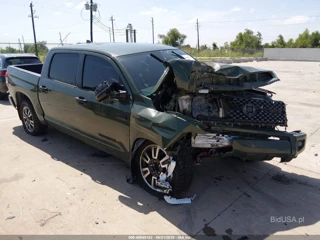 TOYOTA TOYOTA TUNDRA SR5