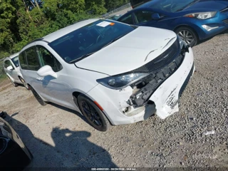 CHRYSLER CHRYSLER PACIFICA TOURING L