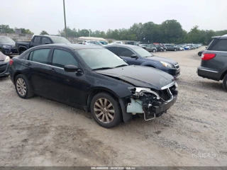 CHRYSLER CHRYSLER 200 TOURING
