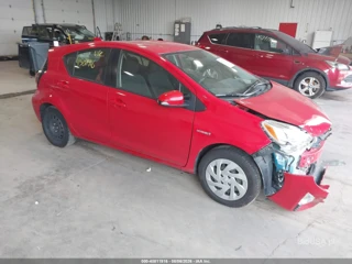 TOYOTA TOYOTA PRIUS C TWO
