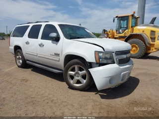 CHEVROLET CHEVROLET SUBURBAN LT