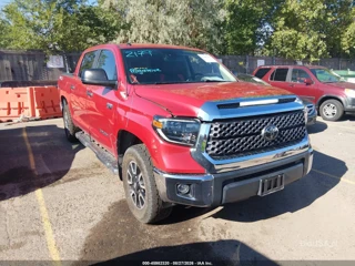 TOYOTA TOYOTA TUNDRA SR5 5.7L V8