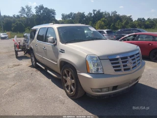 CADILLAC CADILLAC ESCALADE ESV LUXURY