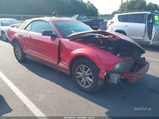 FORD FORD MUSTANG V6 DELUXE/V6 PREMIUM