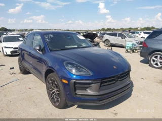 PORSCHE PORSCHE MACAN T