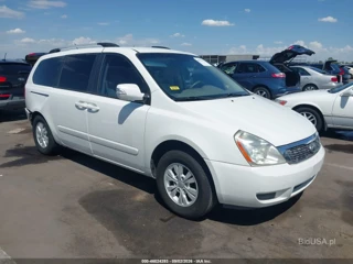 KIA KIA SEDONA LX