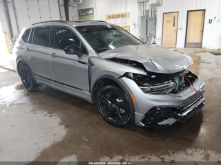 VOLKSWAGEN VOLKSWAGEN TIGUAN 2.0T SE R-LINE BLACK