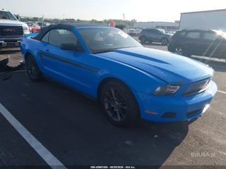 FORD FORD MUSTANG V6 PREMIUM