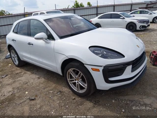 PORSCHE PORSCHE MACAN