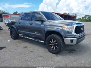 TOYOTA TOYOTA TUNDRA SR5 5.7L V8