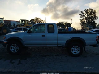 TOYOTA TOYOTA TACOMA BASE V6