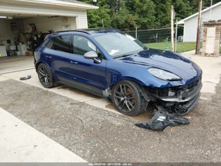 PORSCHE PORSCHE MACAN T