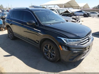 VOLKSWAGEN VOLKSWAGEN TIGUAN 2.0T SE