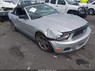 FORD FORD MUSTANG V6 PREMIUM