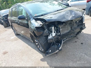 TOYOTA TOYOTA SIENNA XLE
