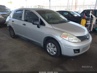NISSAN NISSAN VERSA 1.6 BASE