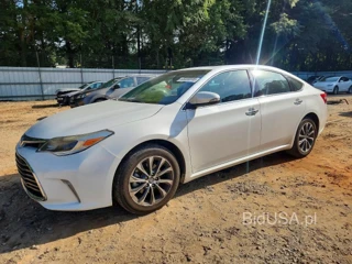 TOYOTA AVALON XLE PLUS