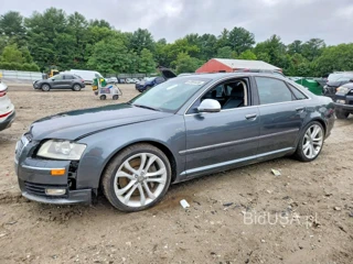 AUDI S8 QUATTRO