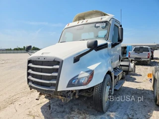 FREIGHTLINER CASCADIA 126